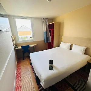 Roissy 3*, Saint-Witz Francja